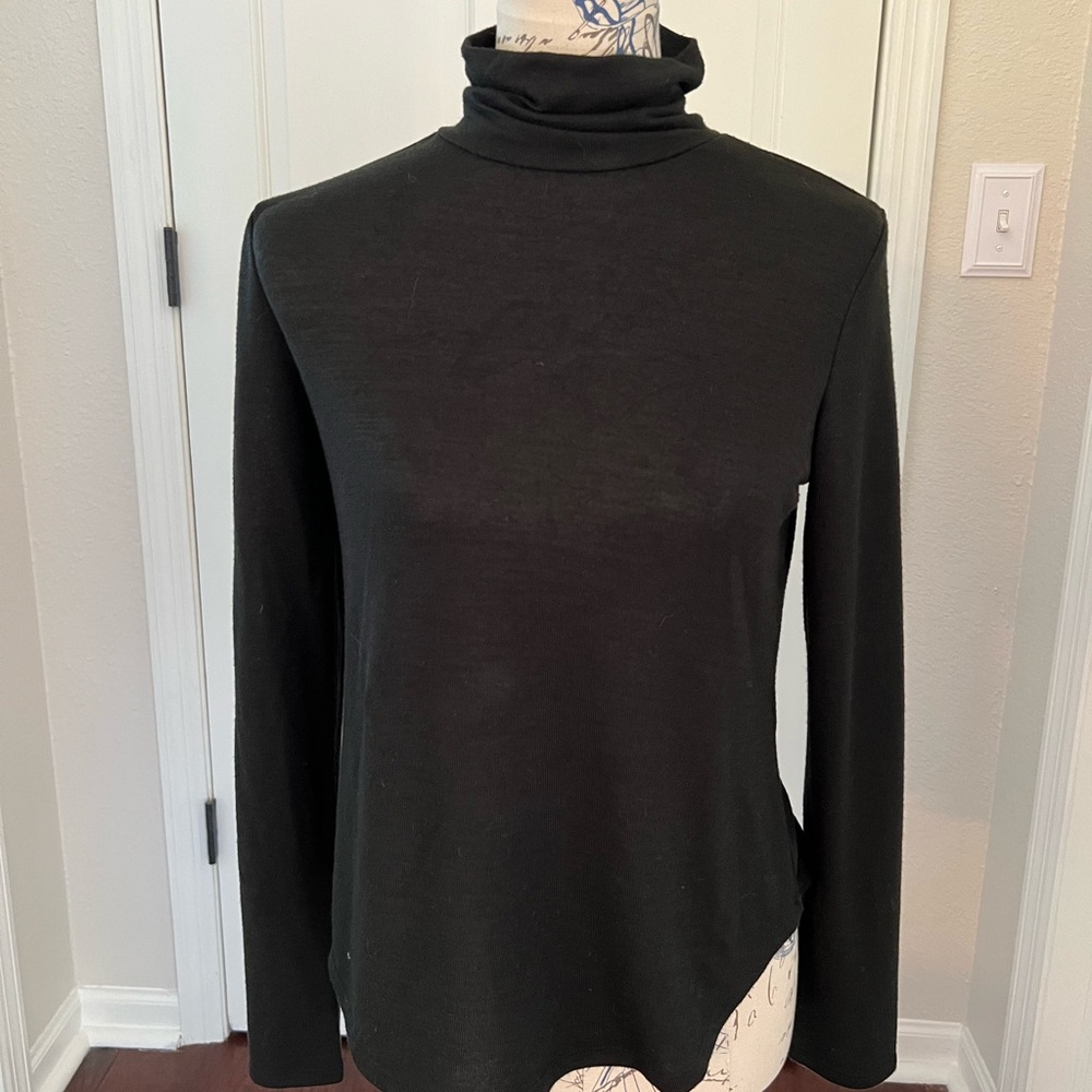 Banana Republic turtleneck